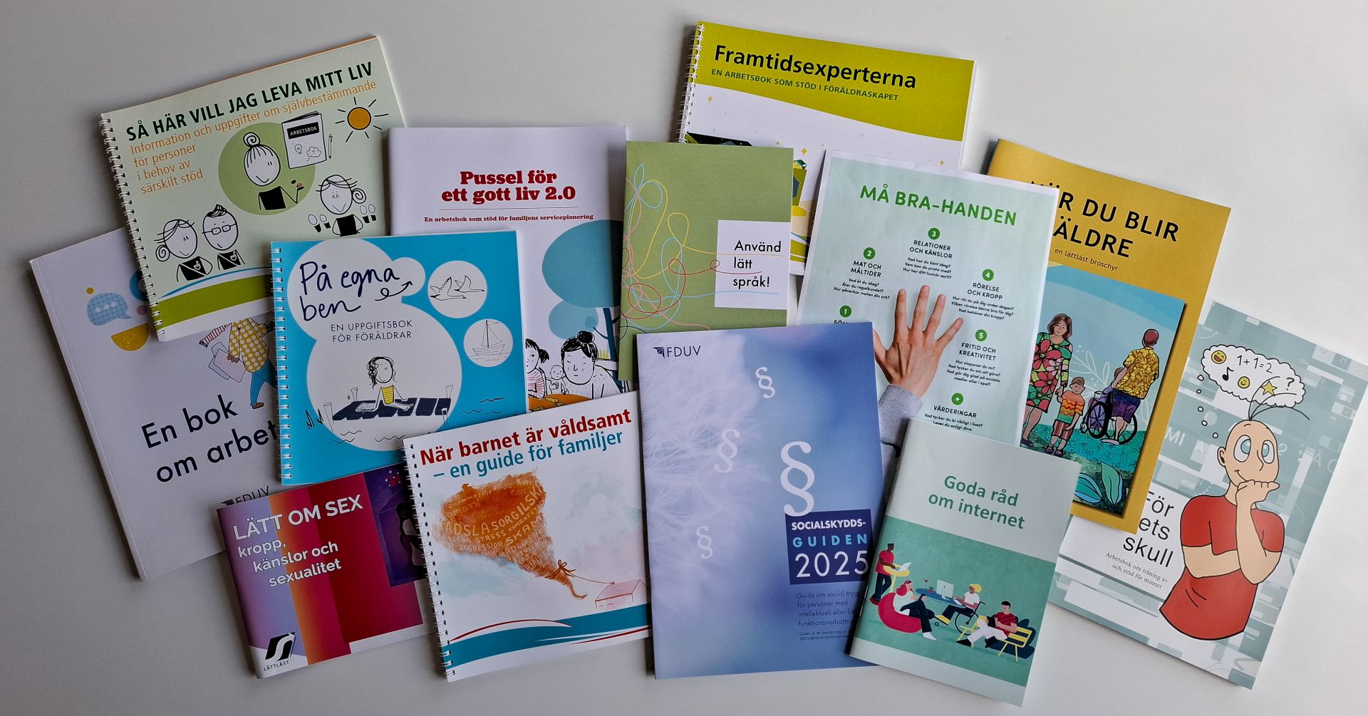 Broschyrer och handböcker.