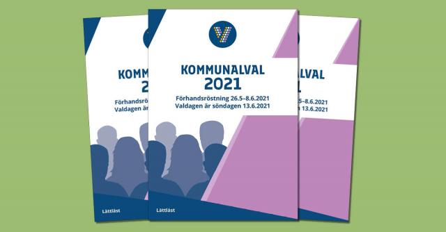 Broschyrer med texten Kommunalvalet 2021. 